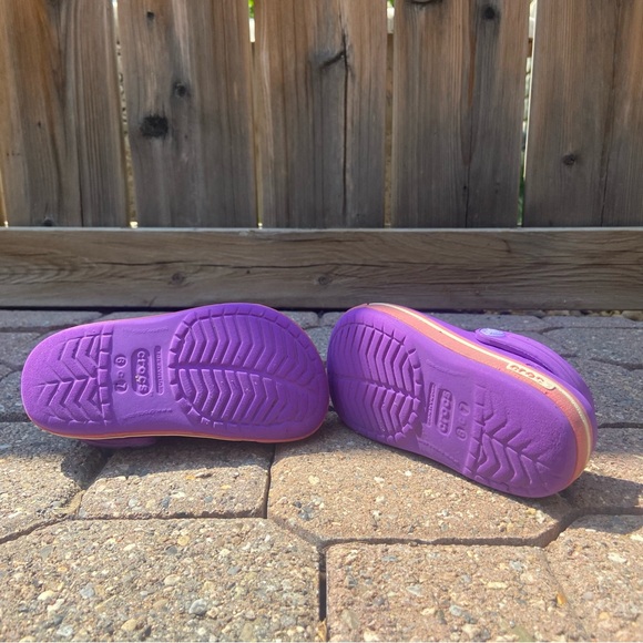 Crocs girls purple and pink clogs slip on. Size 6-7. Used - Picture 6 of 9
